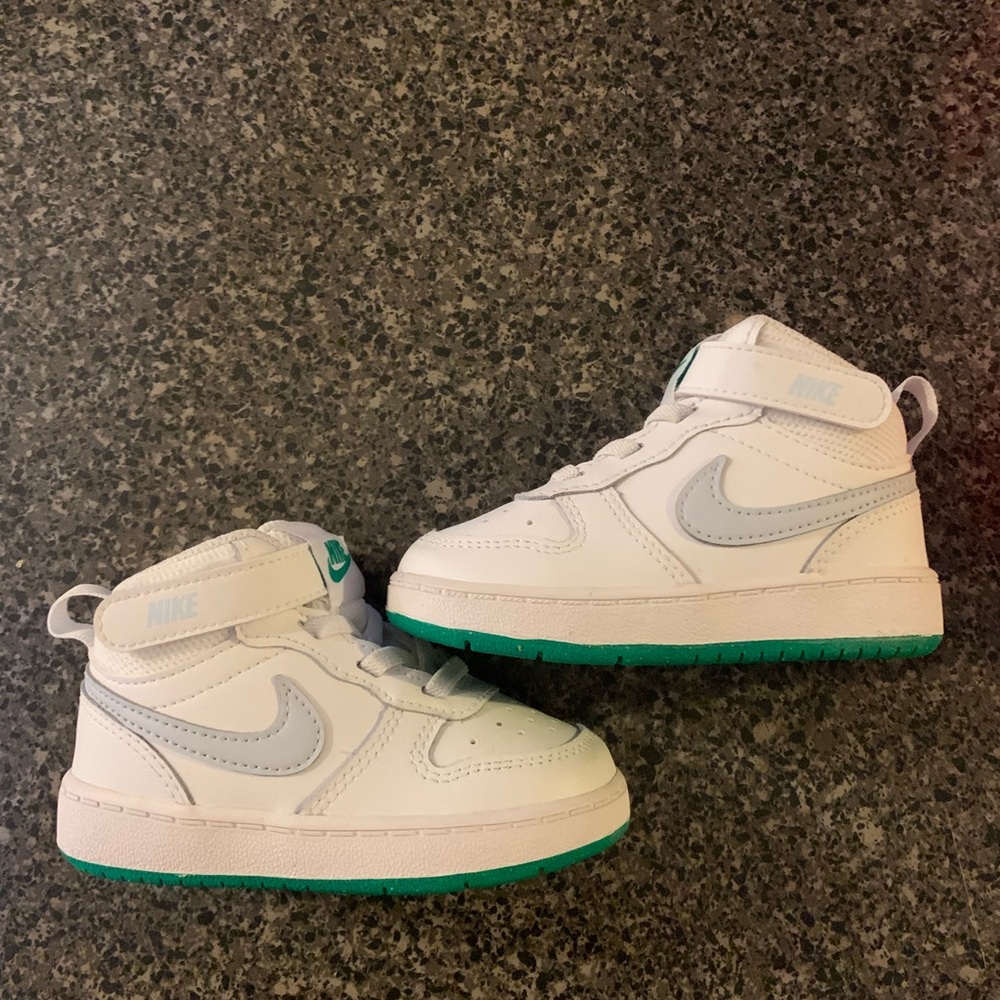 Nike Kids White and Teal Sneakers